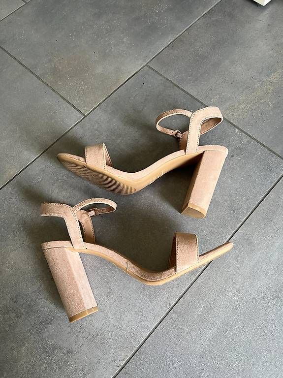 Damenschuhe: Sommer High Heel Sandalette - Gr. 39 – Gebraucht aus Zürich von K.B123 1