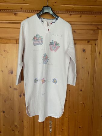 WARMES, LANGÄRMELIGES NACHTHEMD - GRÖSSE L/XL - ROSA