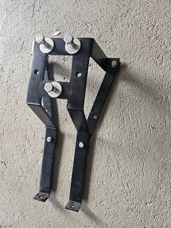 Fixations: Reserveradhalter – D'occasion à Laupersdorf par benema 1