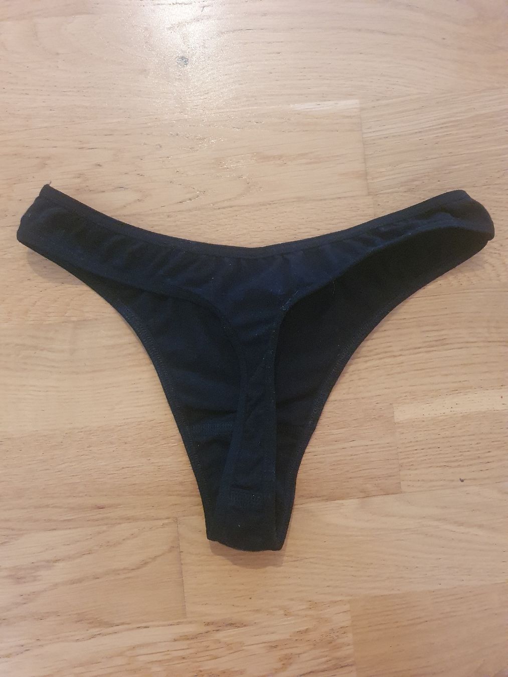 Naturaline Altra biancheria intima: Schwarzer Baumwoll-String Tanga von Naturaline, Gr. S – Usato da Moosseedorf venduto da Sonnenschein.. 1