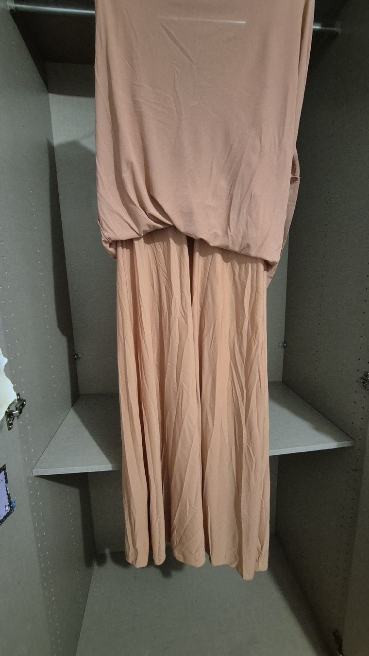 H&M Vestiti: V-Line Dress ruffled waist – Nuovo (secondo la descrizione) da Russikon venduto da pok_t7nq 3