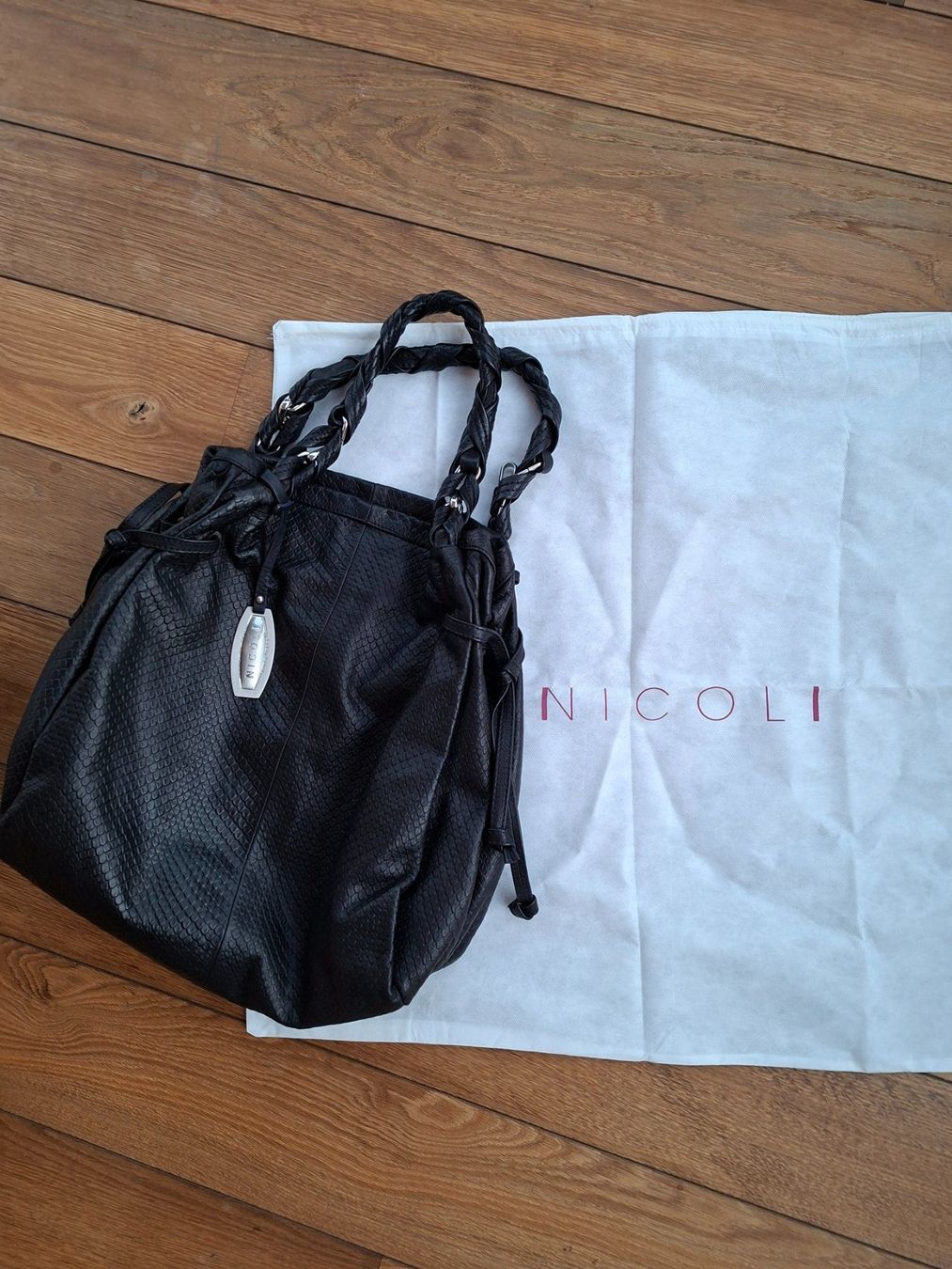 Borse da donna: Lederhandtasche schwarz Marke Nicoli – Usato da Rafz venduto da findelmundo68 5