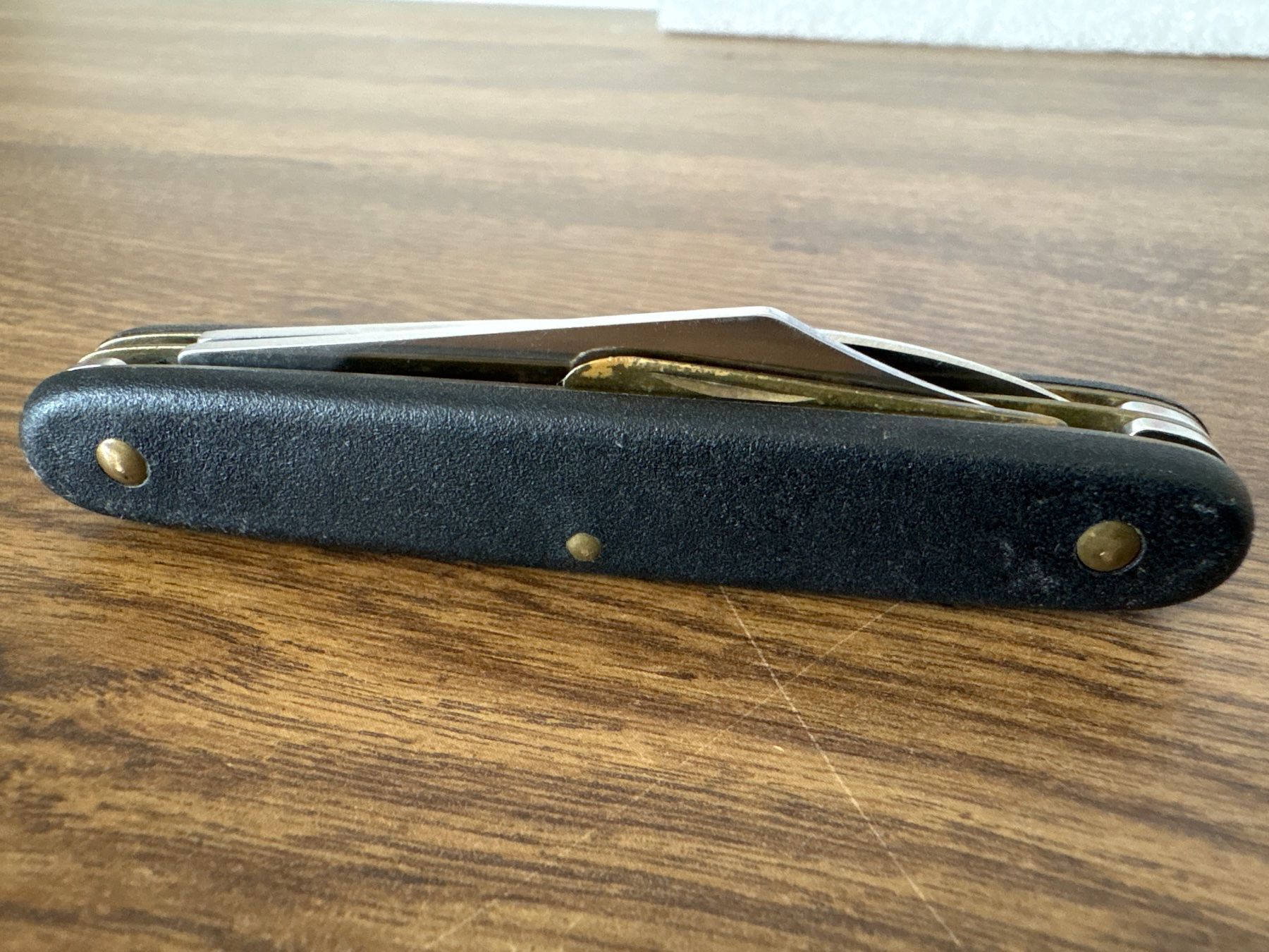 Victorinox Taschenmesser: VICTORINOX - Okuliermesser – Gebraucht aus Andwil SG von Rainboli 9