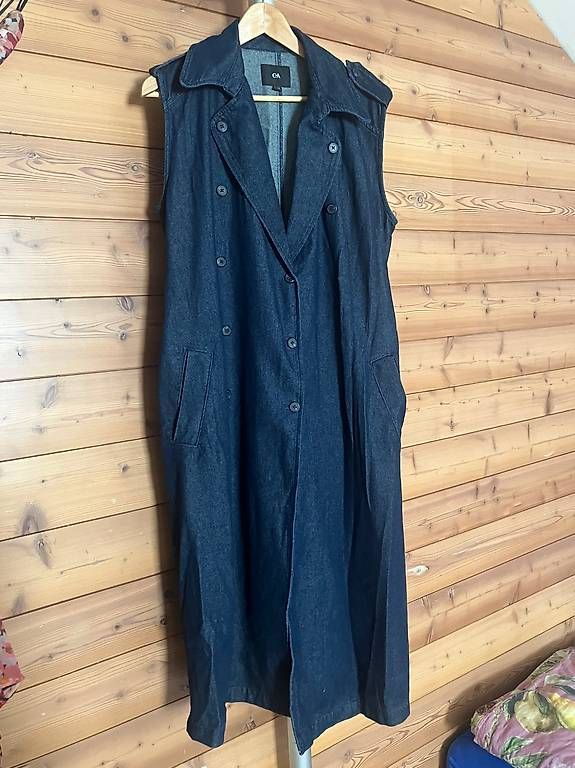 Vestiti: Maxikleid Jeanskleid Gr 44 – Usato da Simplon Dorf venduto da fraueulalia