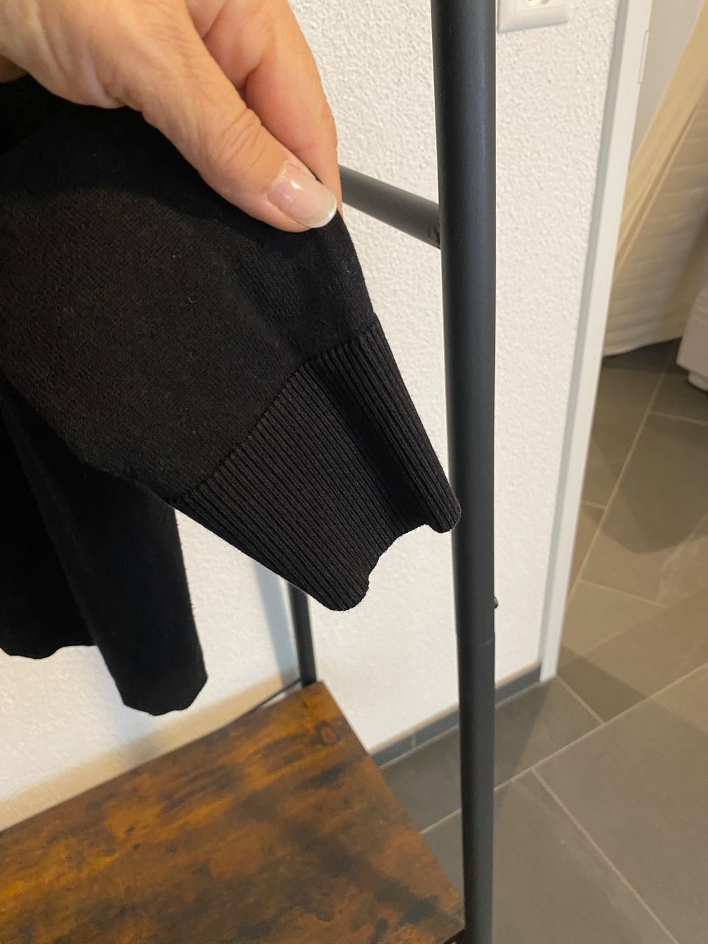 Maglioni & Felpe: Shirt und Pulli 🌈 – Usato da Teufen AR venduto da Memilu 3