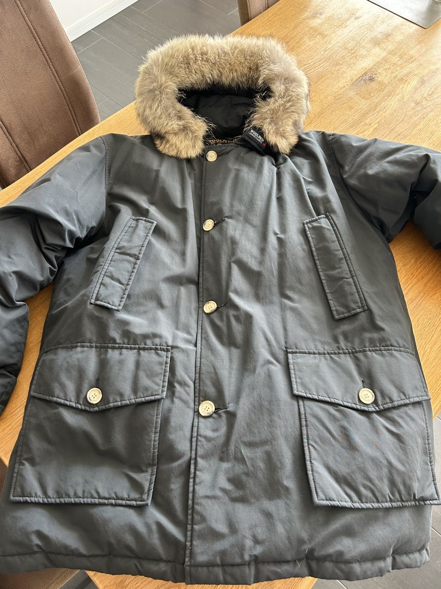 Woolrich Jacken: Woolrich Jacke schwarz XL – Gebraucht aus Aeschlen ob Gunten von Maensch 1