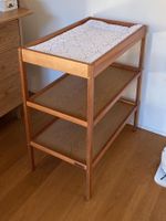 Wickeltisch mit Wickelauflage