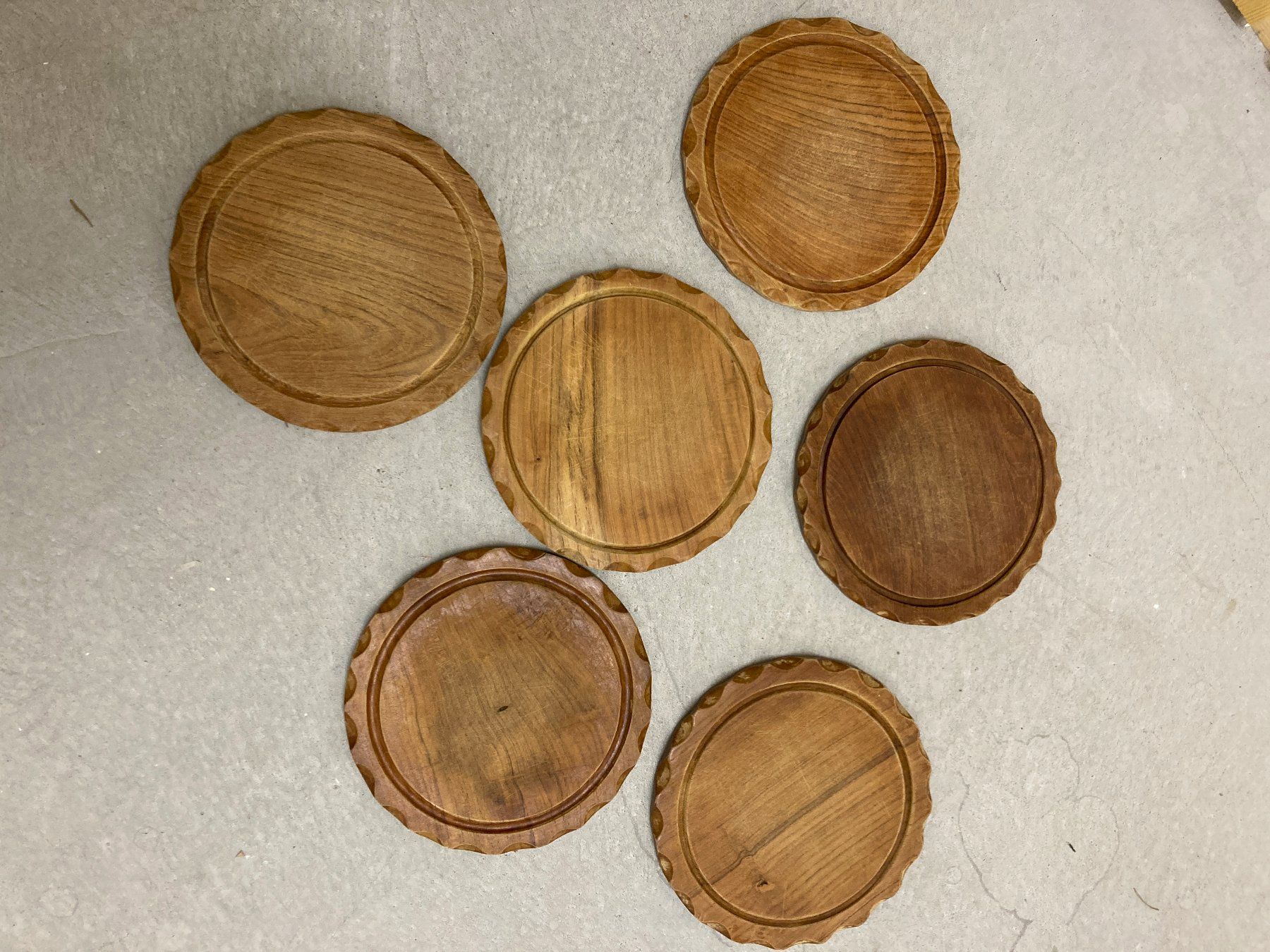 Articoli in legno: 6x Holzschneide Bretter – Usato da Zürich venduto da LisM. 2