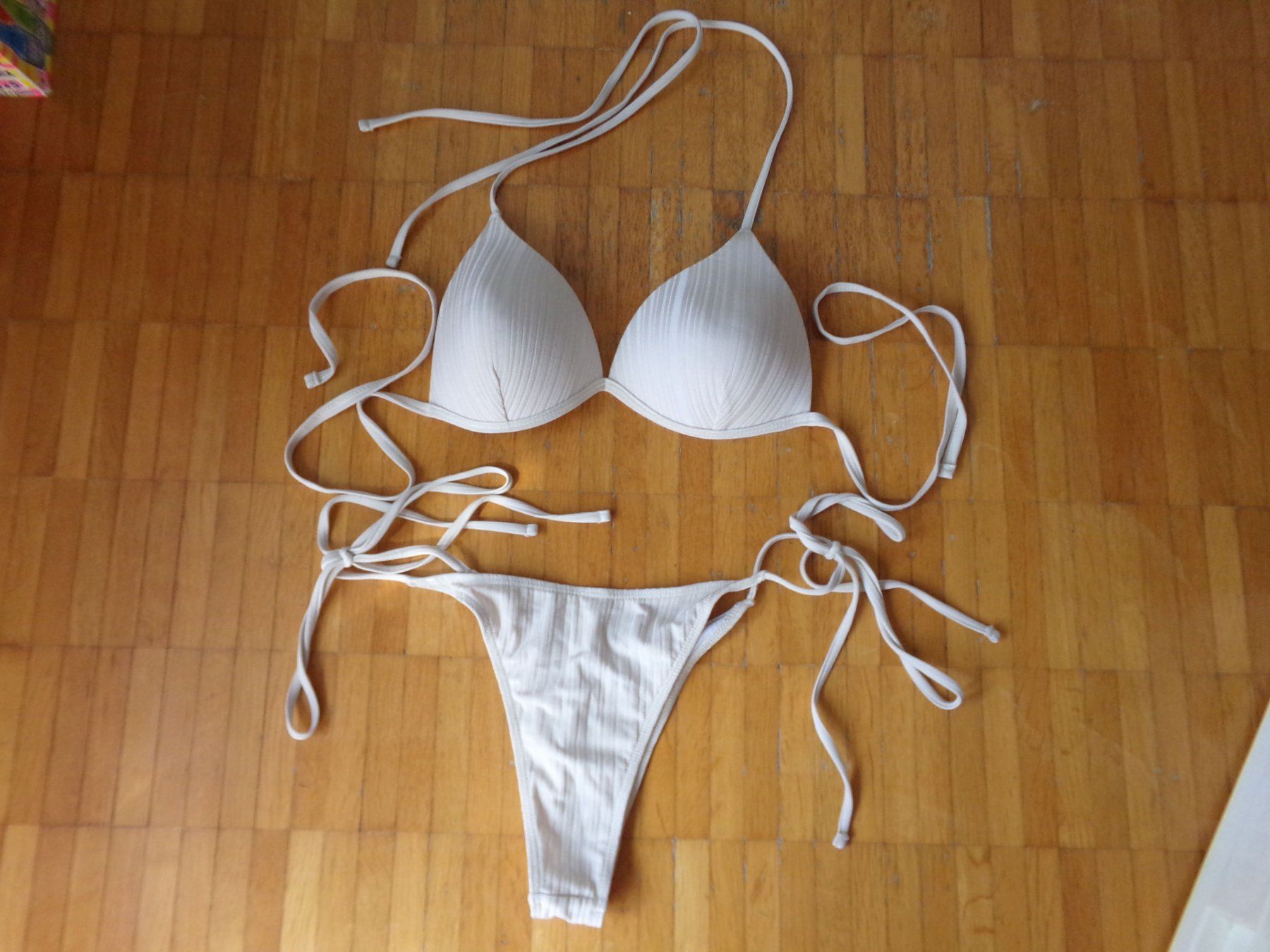Costumi da bagno & Bikini: Damen Bikini beige  Gr. Ca L – Usato da Winterthur venduto da Jessi_di