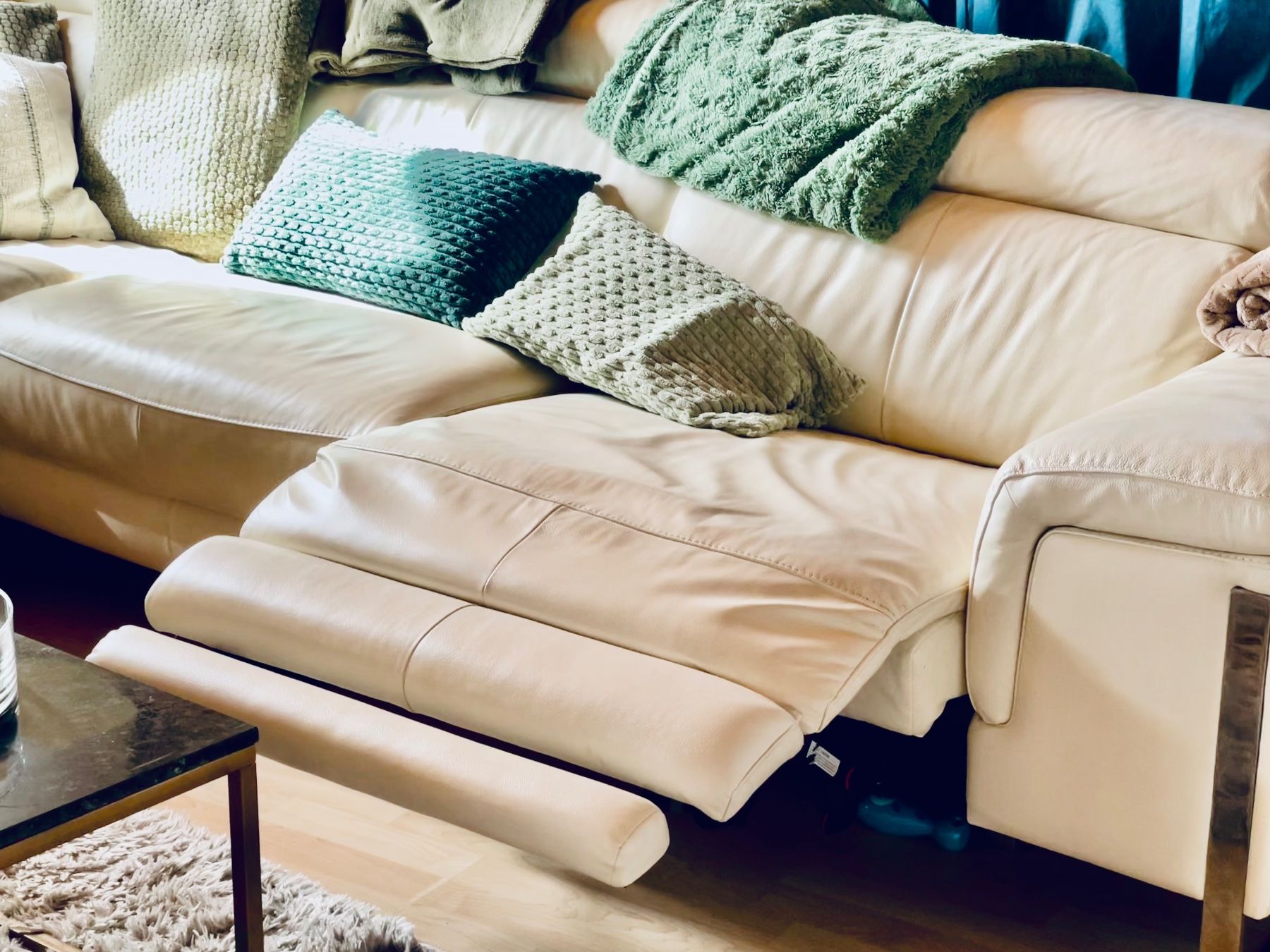 Livique Divani: Sofa 5-Sitzer mit elektrischer Relaxfunktion – Usato da Arth venduto da Wagnerrod 2