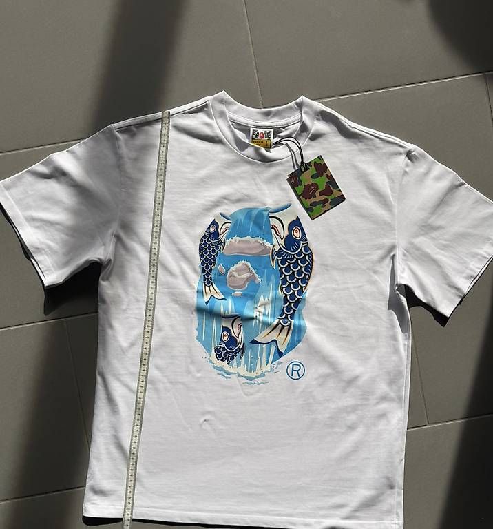 T-shirts: Bape tshirt  – Neuf avec emballage d'origine à Liestal par Adriennsely 1