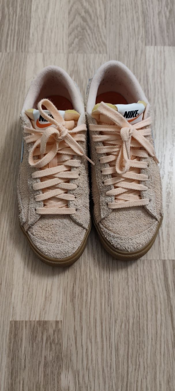Nike Scarpe da donna: Basket Nike blazer low 77  – Nuovo (secondo la descrizione) da Martigny venduto da Vintage-23