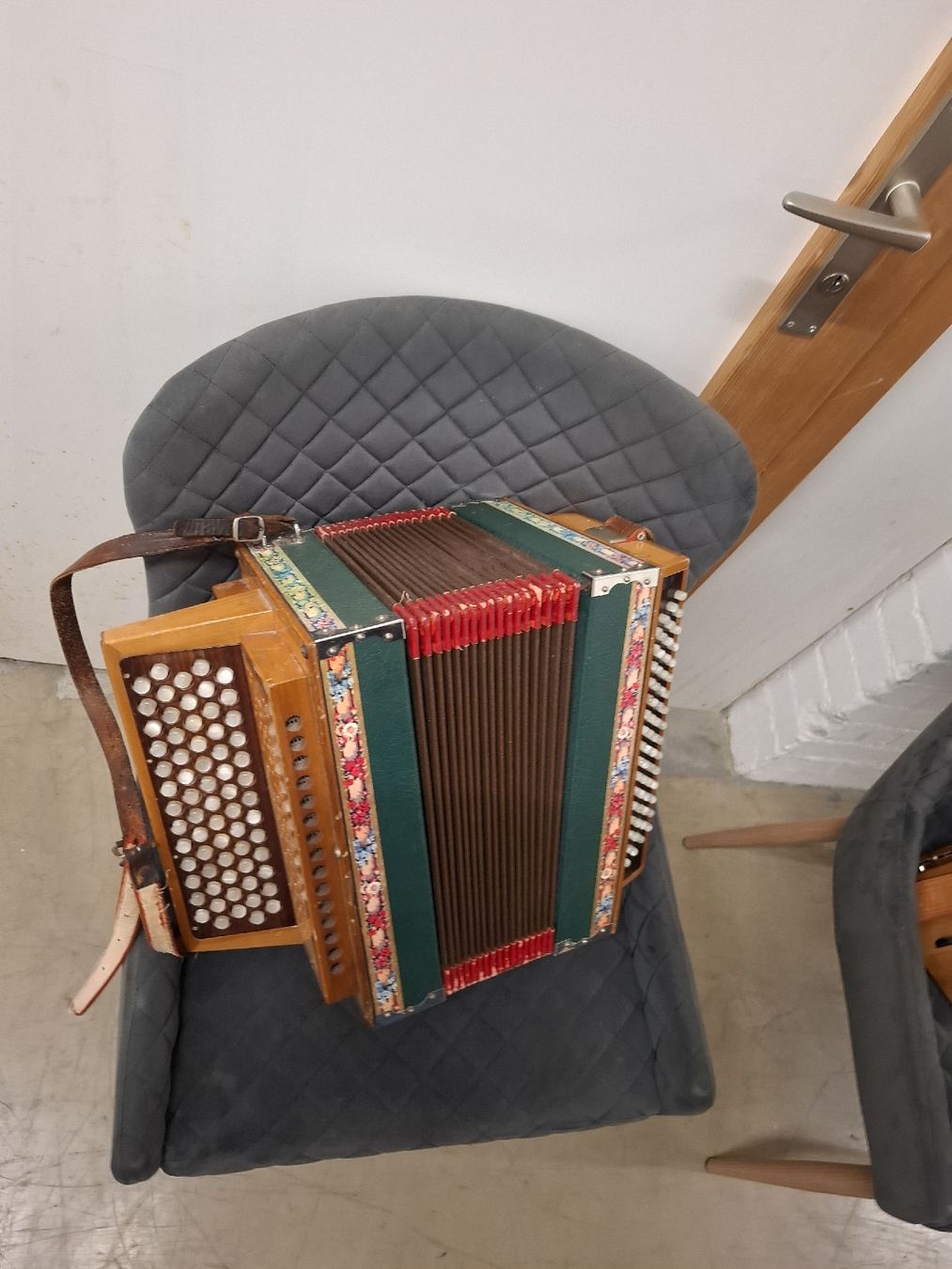 Instruments de musique: schwyzerorgeli chromatish – D'occasion à Villeneuve par BibiVintage 8