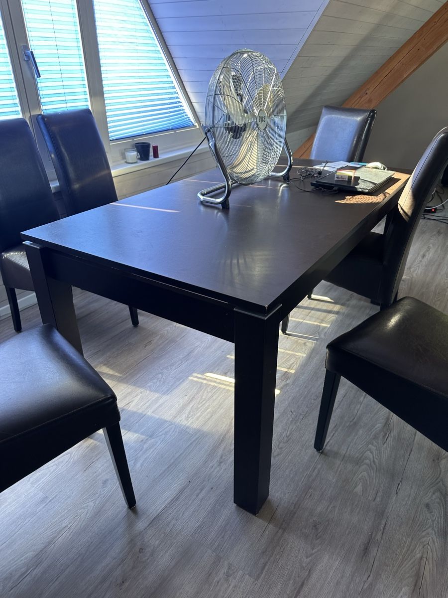 Tavoli: Tisch  – Usato da Mägenwil venduto da jon_r9pm
