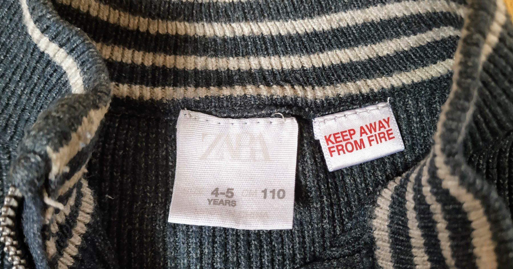 Zara Pullover & Sweatshirts: Pull bleu Zara T 110 (4-5ans) – Gebraucht aus Carouge GE von for_8yym 1