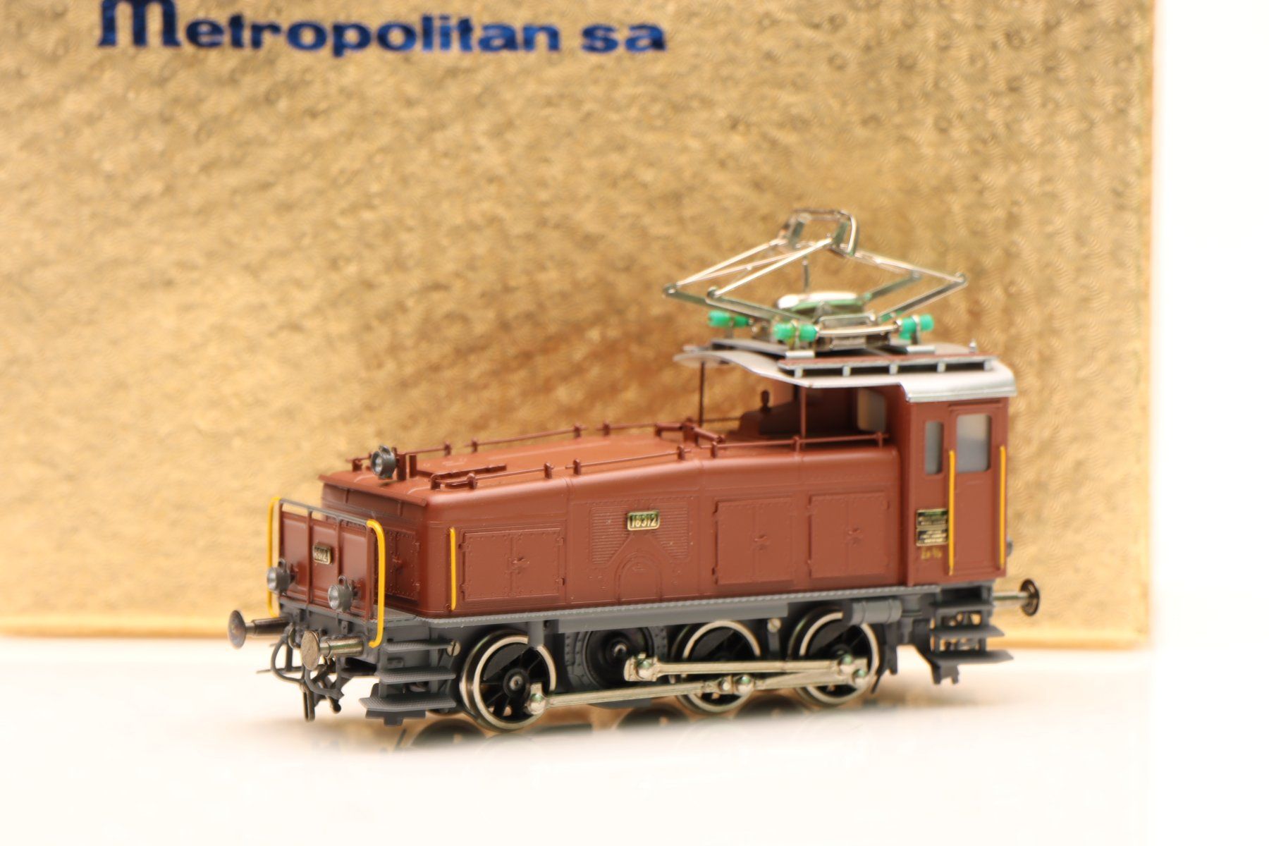 Metropolitan Modellini di ferrovie: Metropolitan 737B SBB Ee 3/3 18323 Halbschuh DC, H0 – Nuovo (secondo la descrizione) da Ried (Muotathal) venduto da Modellbahn.swiss