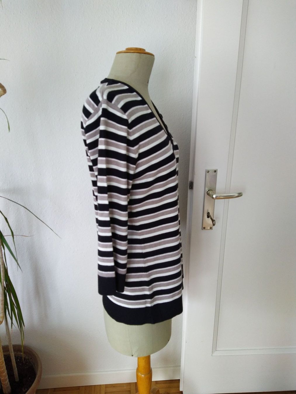 Pullover & Sweatshirts: Pullover 3/4-Ärmel (67% Viskose) – Gebraucht aus Triesen von kunterfund 1