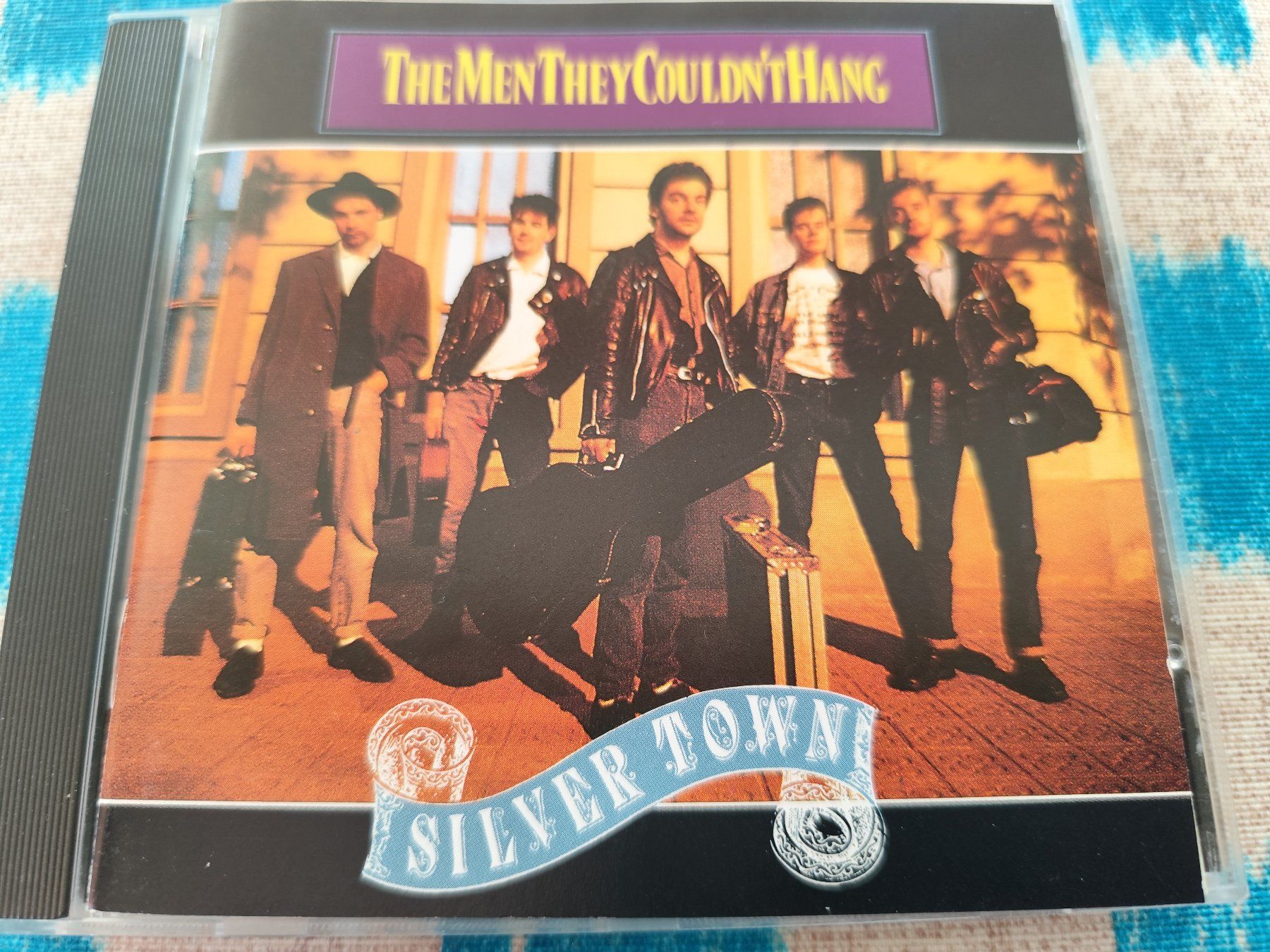 CD: THE MEN THEY COULDN'T HANG - SILVER TOWN 1989 – Usato da Ermenswil venduto da easyric