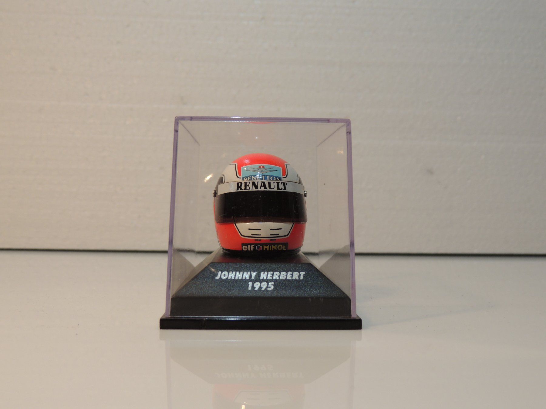 Minichamps Modellini d'auto: Minichamps Helm 1:8 J.Herbert 1995 – Nuovo e nell'imballaggio originale da Corminboeuf venduto da corbay
