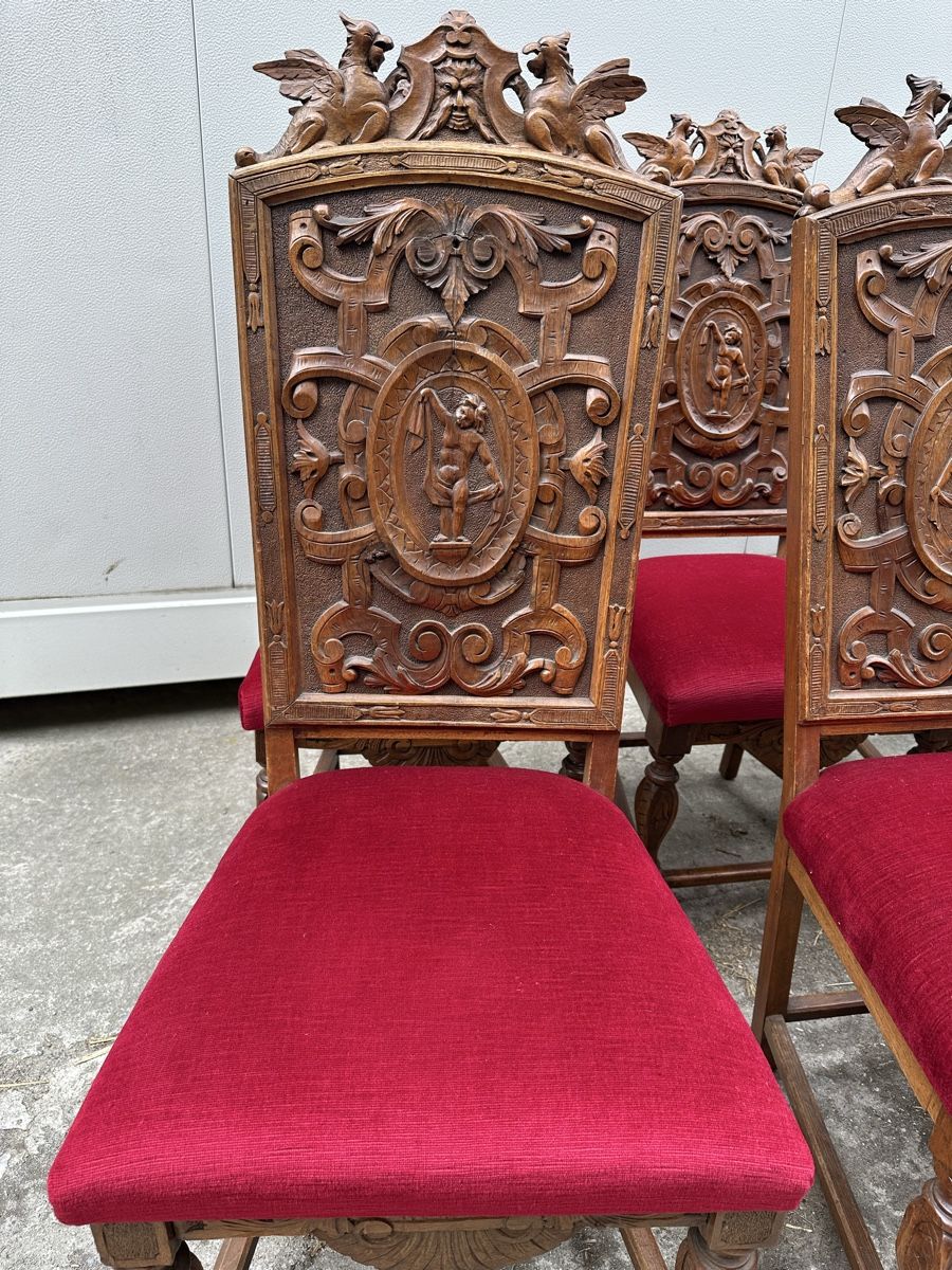 Set di tavolo e panche: Table, Vaisselier et chaises anciennes sculptées – Usato da Vernayaz venduto da tolaj.leo 1