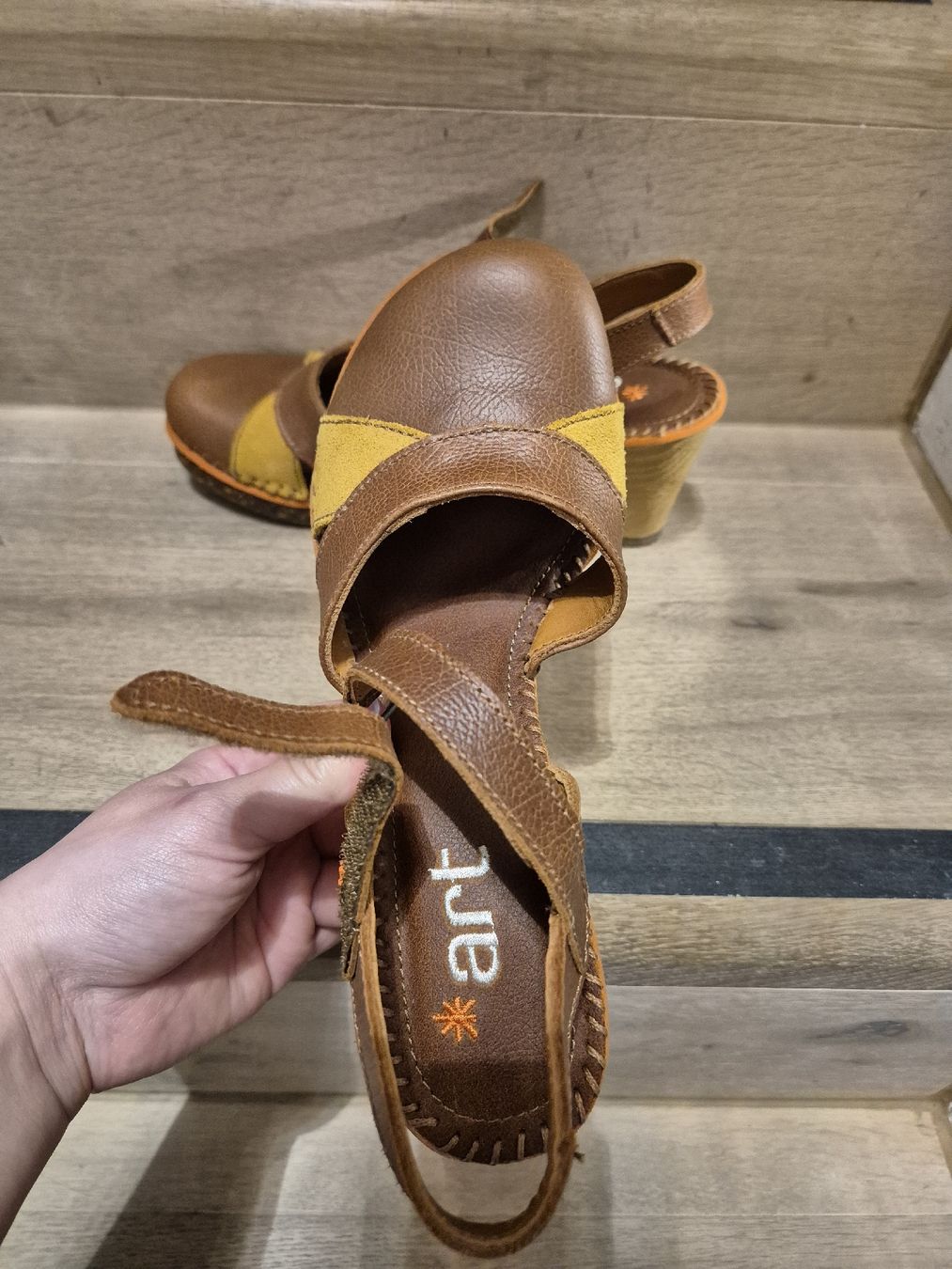 Art Scarpe da donna: sandales art – Nuovo e nell'imballaggio originale da Genève venduto da ana_z8yn 2