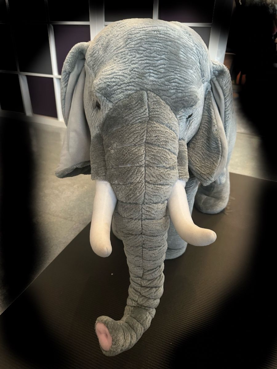 Giocattoli: Plüschtier Elefant stehend – Usato da Eich venduto da gabry68 1