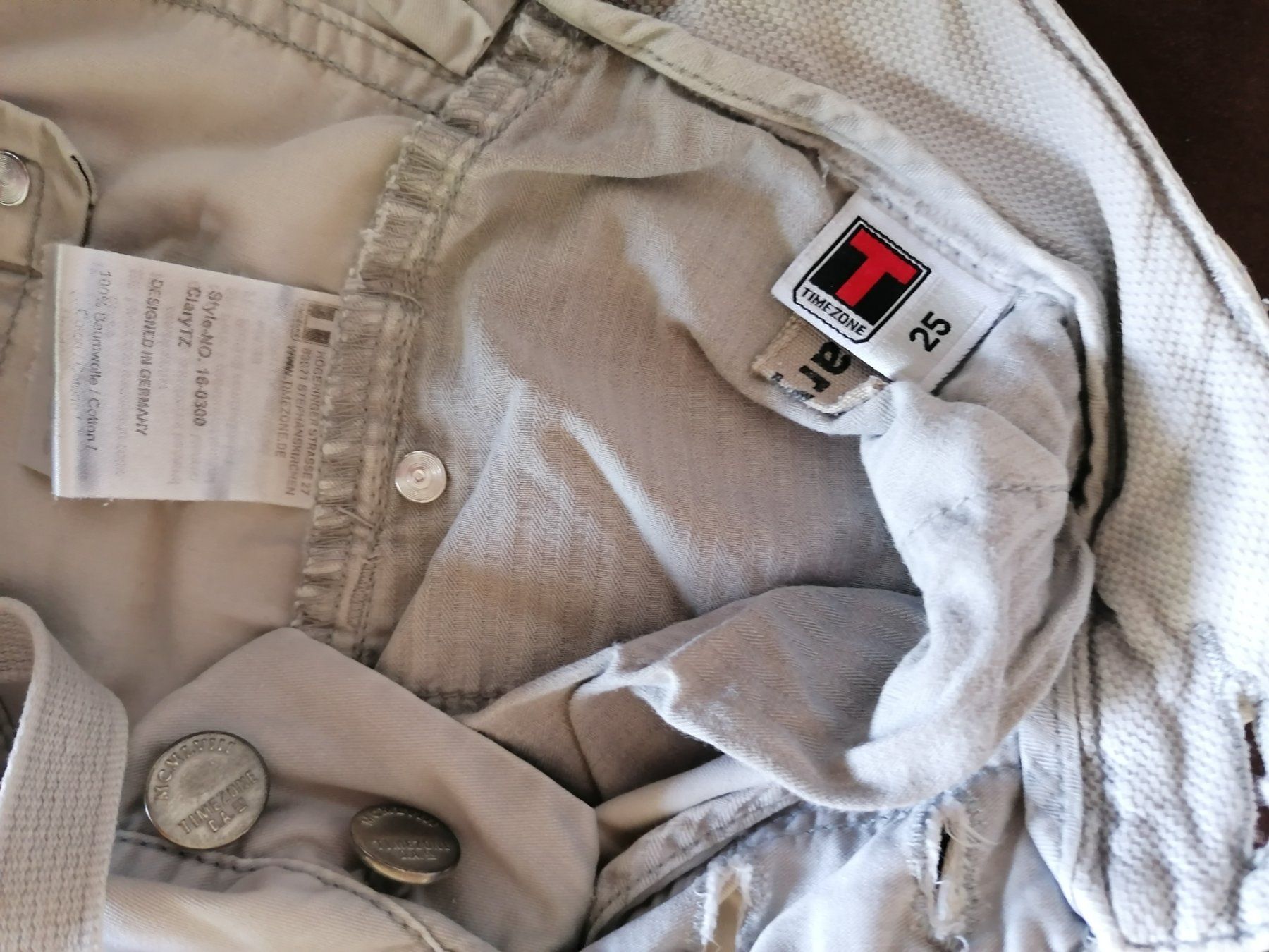 Hosen: Leichte Hose von Timezone grau/beige – Gebraucht aus Murten von sunshine334 3
