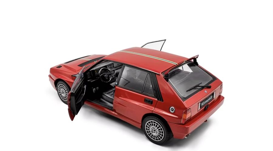 Lancia Modellini d'auto: LANCIA DELTA HF INTEGRALE 1995 MASSSTAB 1:18 – Nuovo e nell'imballaggio originale da Erlenbach im Simmental venduto da Model_box 5