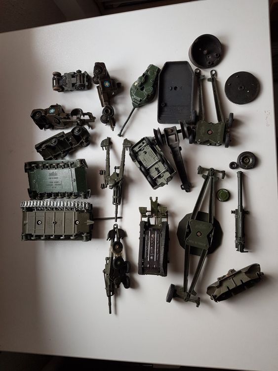 dinky toys pièces détachées