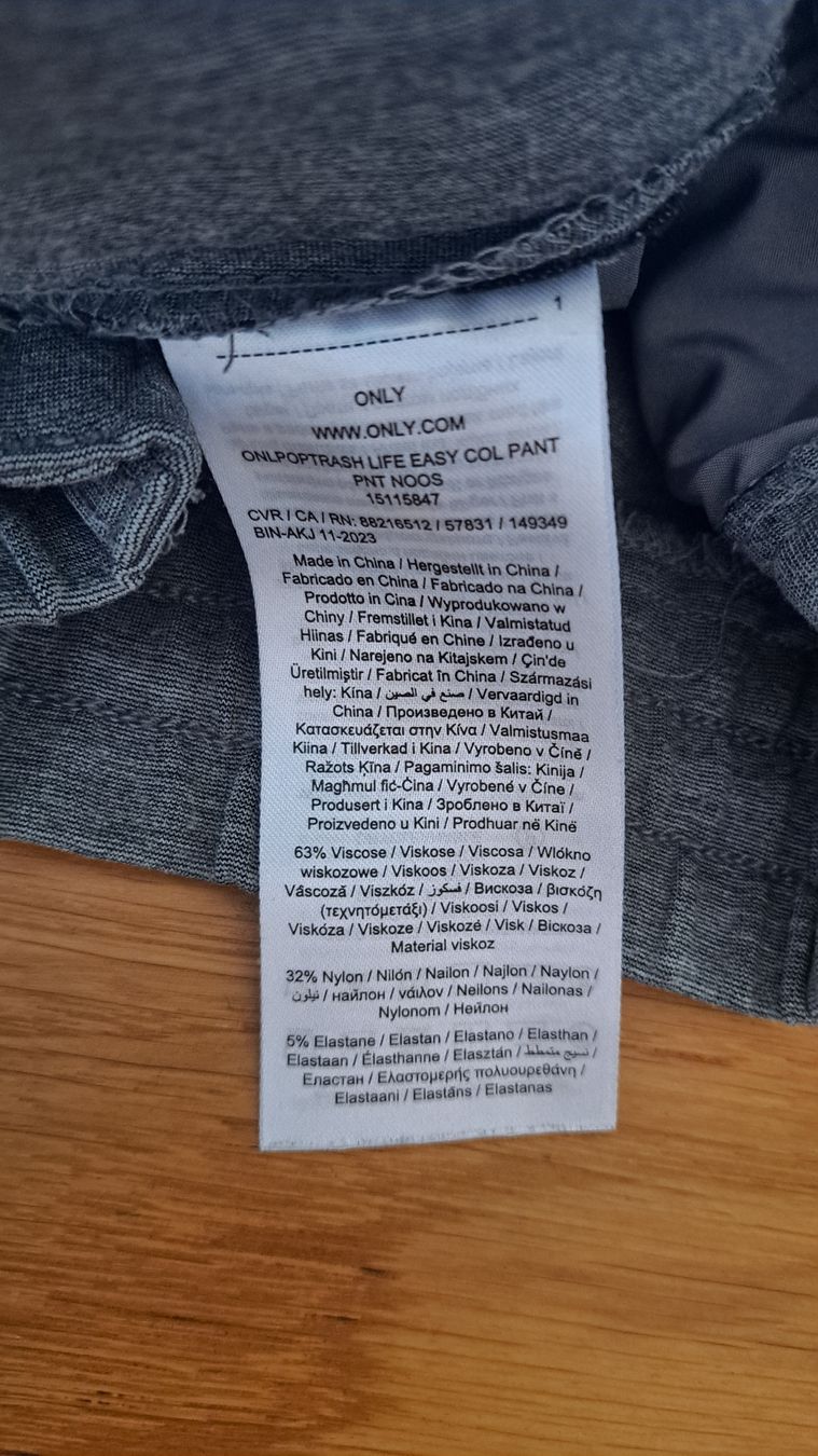 Only Hosen: Only Stoffhose Grau – Gebraucht aus Seengen von ja6_65wp 3