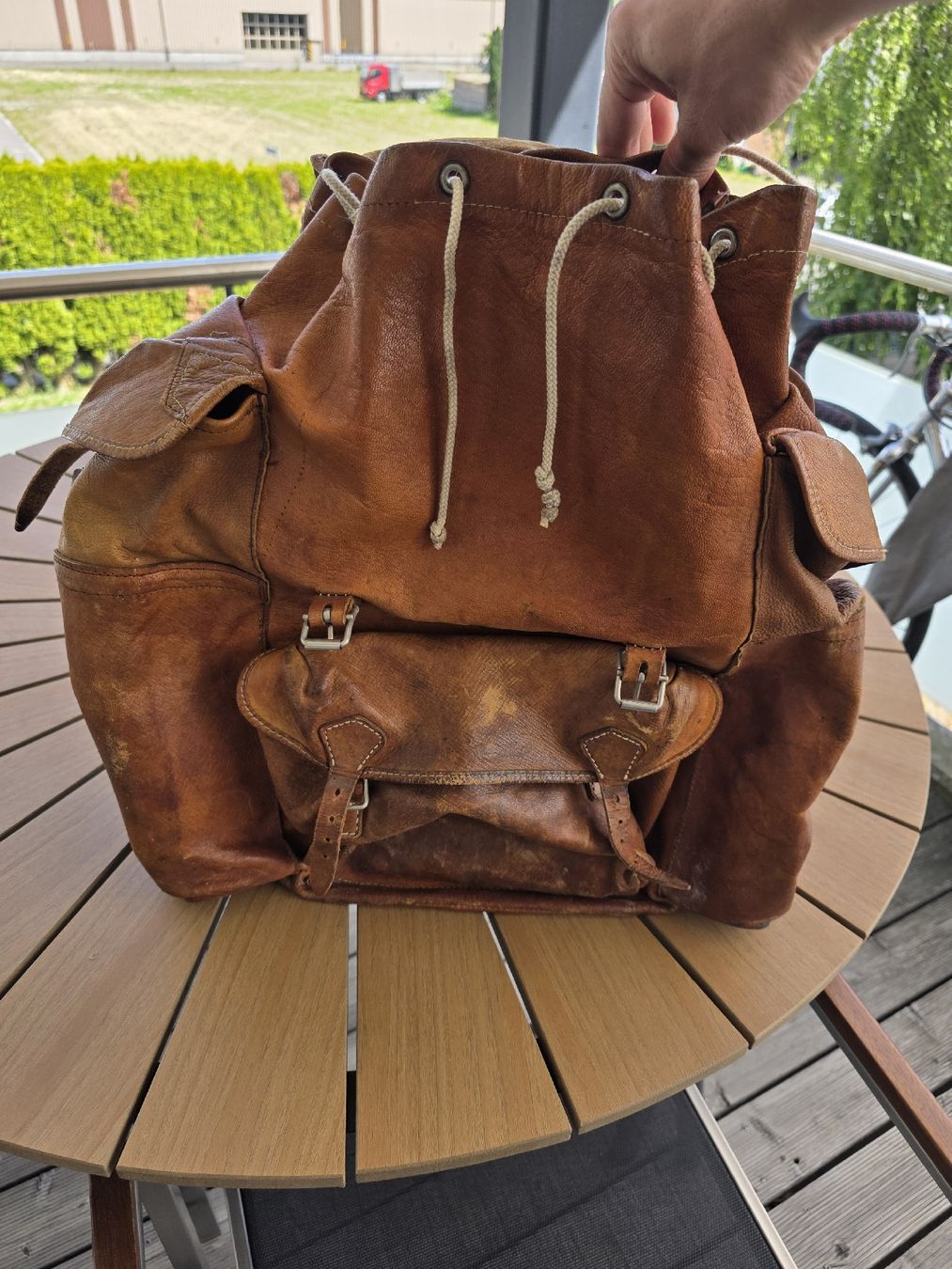 Zaini: Leder Armeerucksack – Difettoso da Oberriet SG venduto da Kraftrad