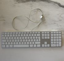 Apple Keyboard USB mit Ziffernblock CH