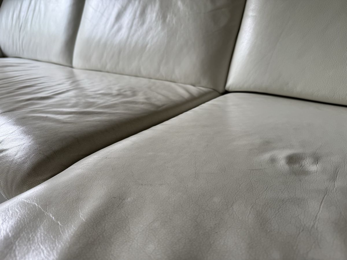 Divani: Exklusives Ecksofa aus echtem weißen Leder – Usato da St. Gallen venduto da tob_5j2g 3