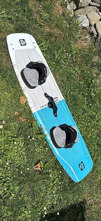 Aquilone: Kiteboard 134 x 40.5 neu – Usato da Bauen venduto da Samuelson1990 2