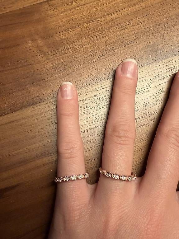 Ringe: Ungetragene Ringe in Rosegold – Gebraucht aus Zürich von LANAtEs
