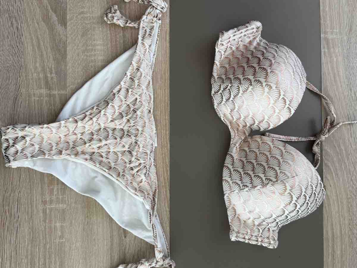 Maillots de bain & Bikinis: Bikini Grösse 42 neu mit Etikette – Neuf (Voir description) à Wittenbach par van_2xwx