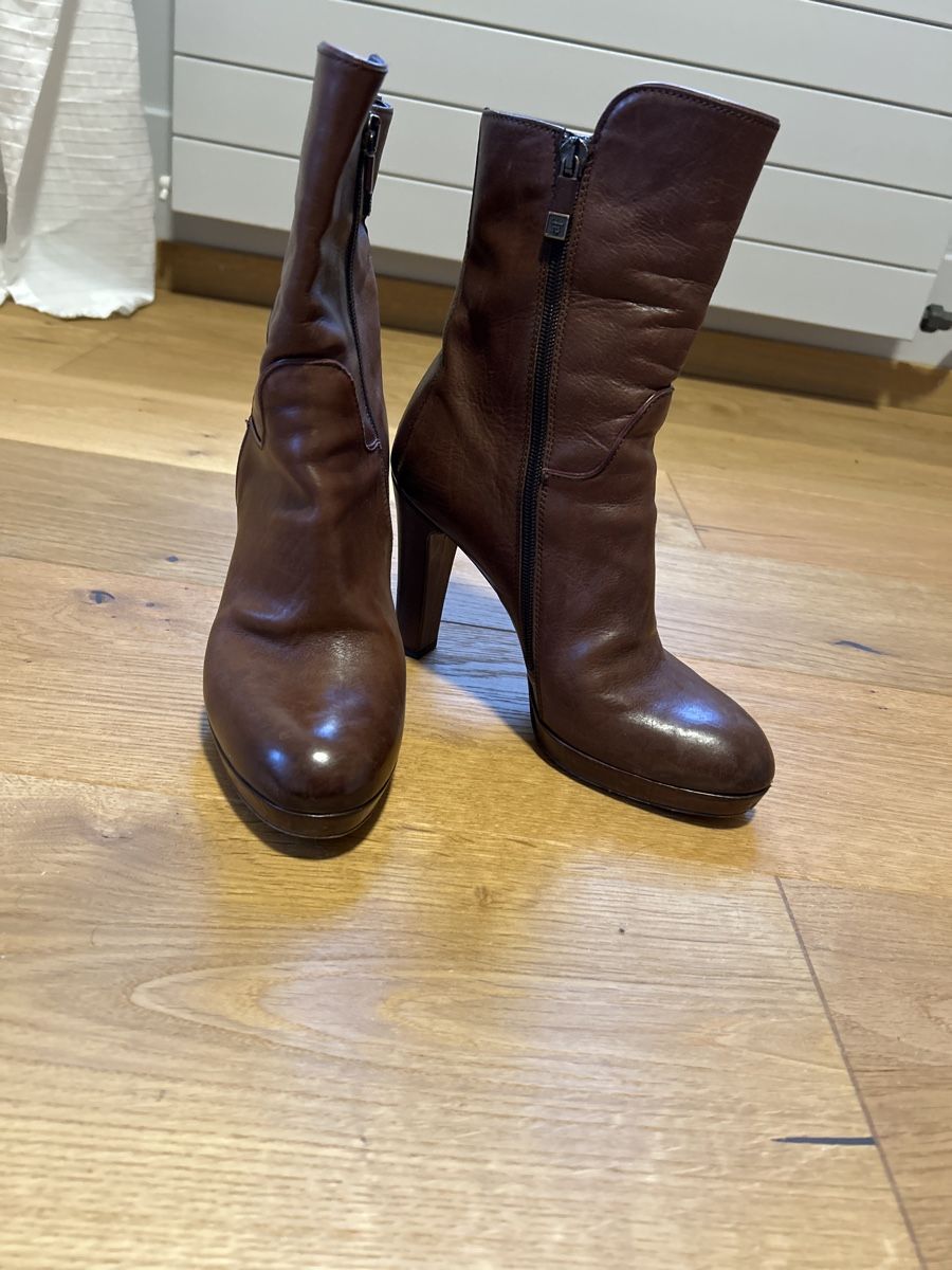 Scarpe da donna: Boots cuir – Usato da Burgdorf venduto da nat_kfq5 1