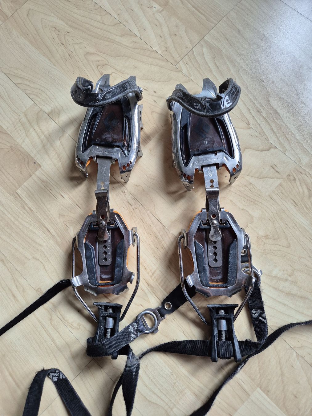 Black Diamond Sonstiges zum Bergsteigen & Wandern: Steigeisen Black Diamond – Gebraucht aus Stansstad von Elefant37 3