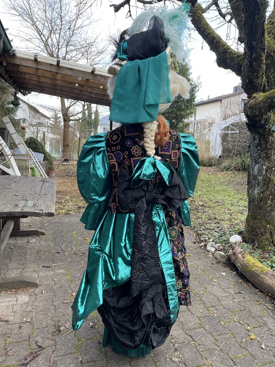 Costumi: Fasnachtskostüm mit Larve ca. Gr. 42/44 – Usato da Witterswil venduto da Avanda 6