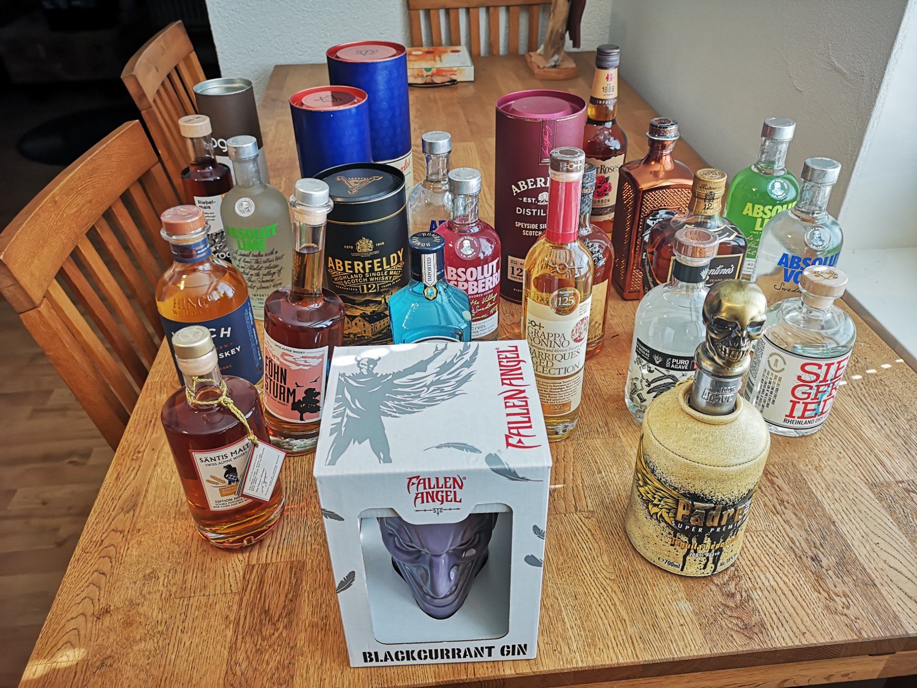 Bevande alcoliche: Schnaps Sammlung – Usato da Widnau venduto da Steelworld
