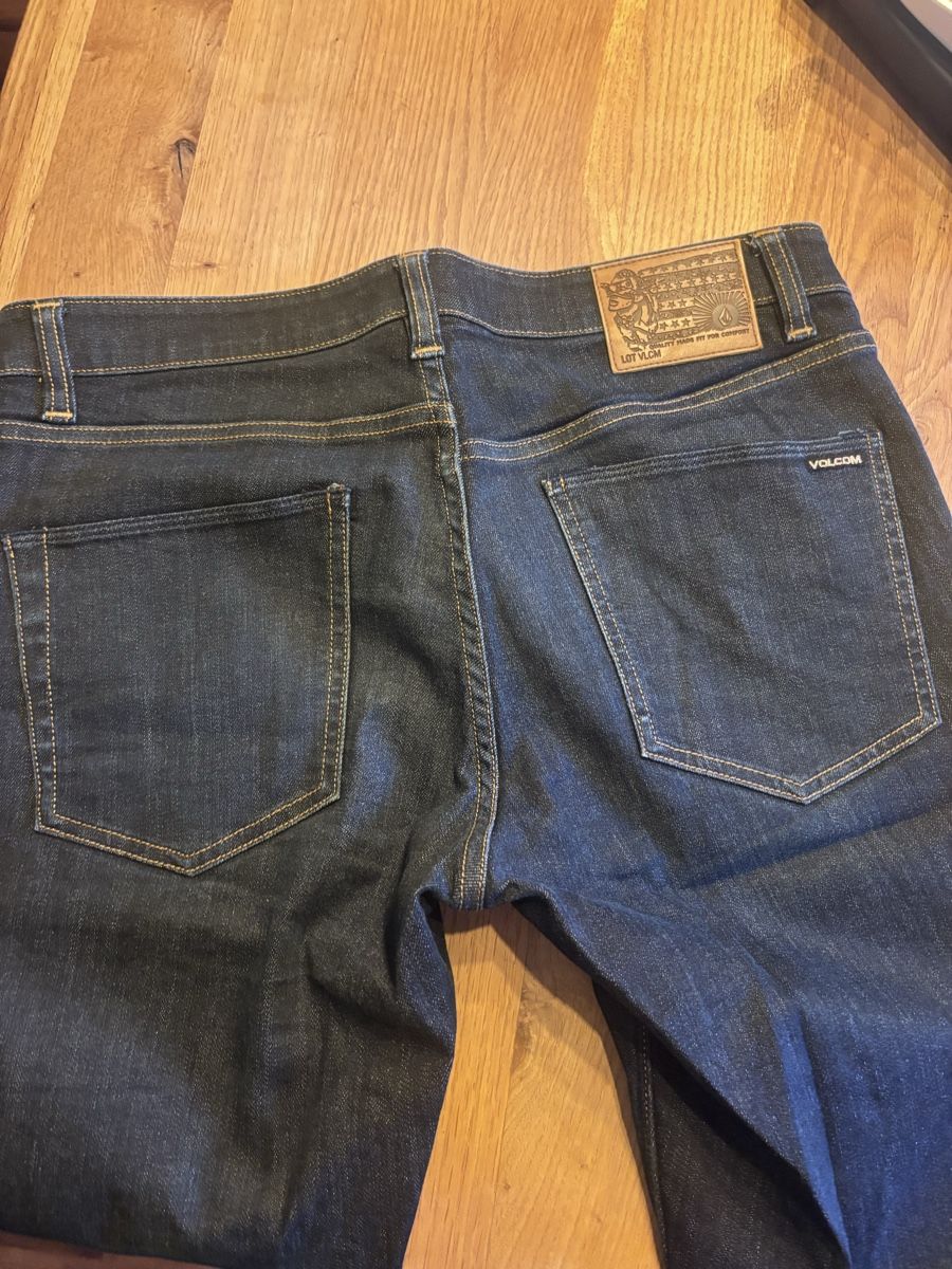 Jeans: Volcom Jeanshosen – Neuf (Voir description) à spiez par isa_meyer 2