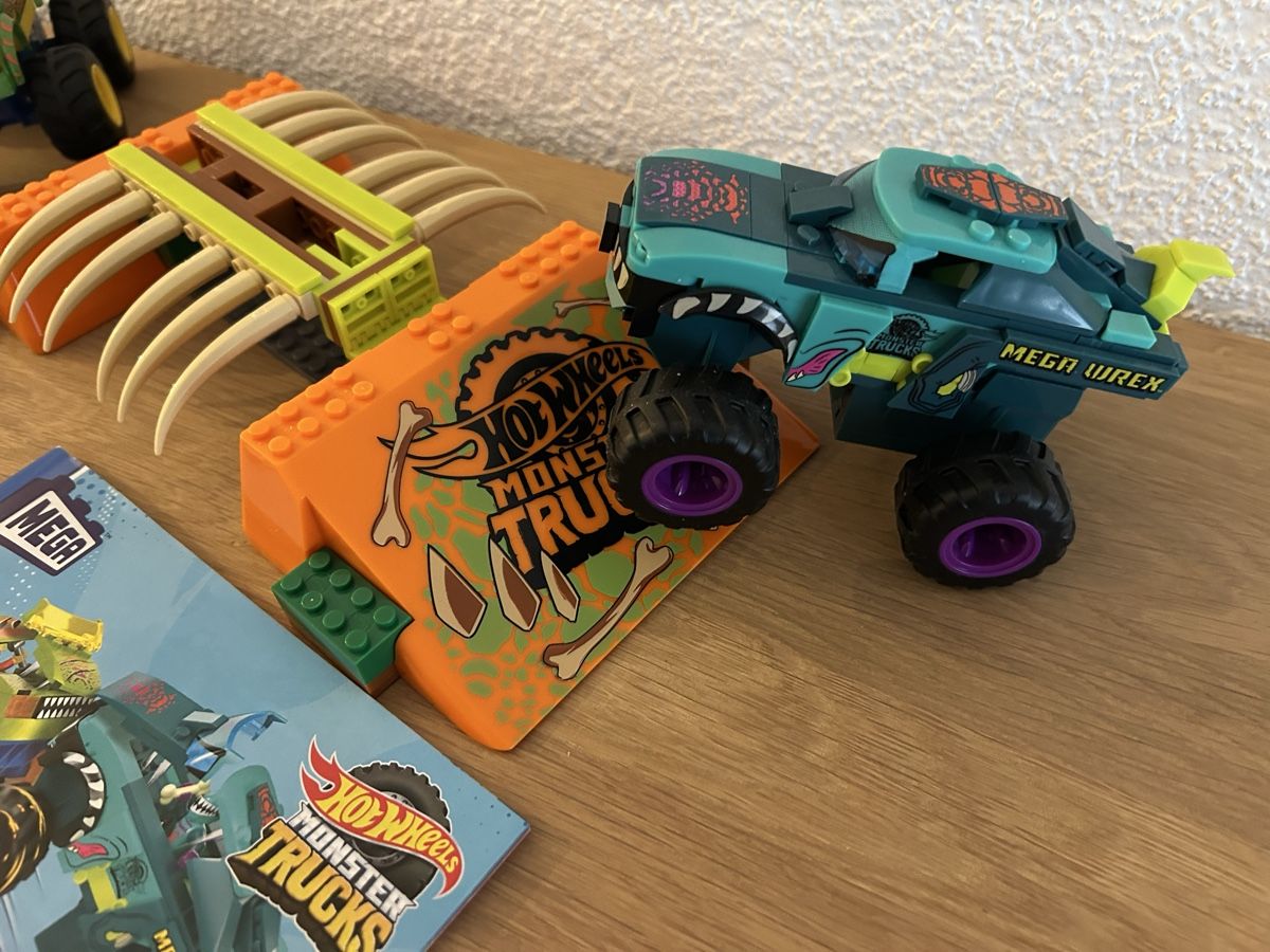 Mega Giocattoli: Mega Monster Trucks Mega-Wrex Knochen Crash Stuntbahn – Usato da Naters venduto da Gemschhtte 2