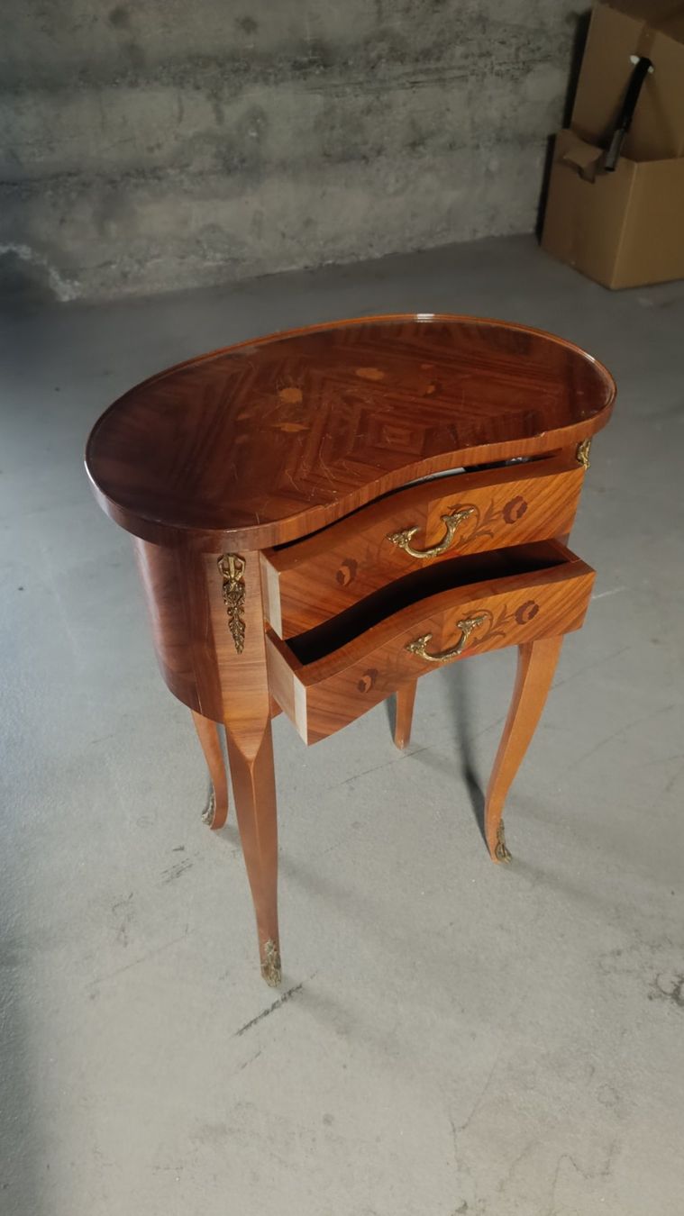 Sofas: Mobilier ancien – Gebraucht aus Plan-les-Ouates von hon_r7kr 7