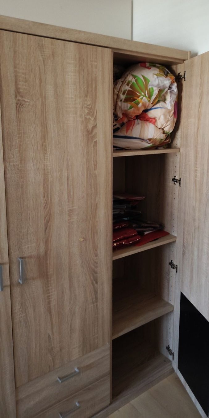 Schränke: Schrank – Gebraucht aus Safenwil von Pluess1000 1