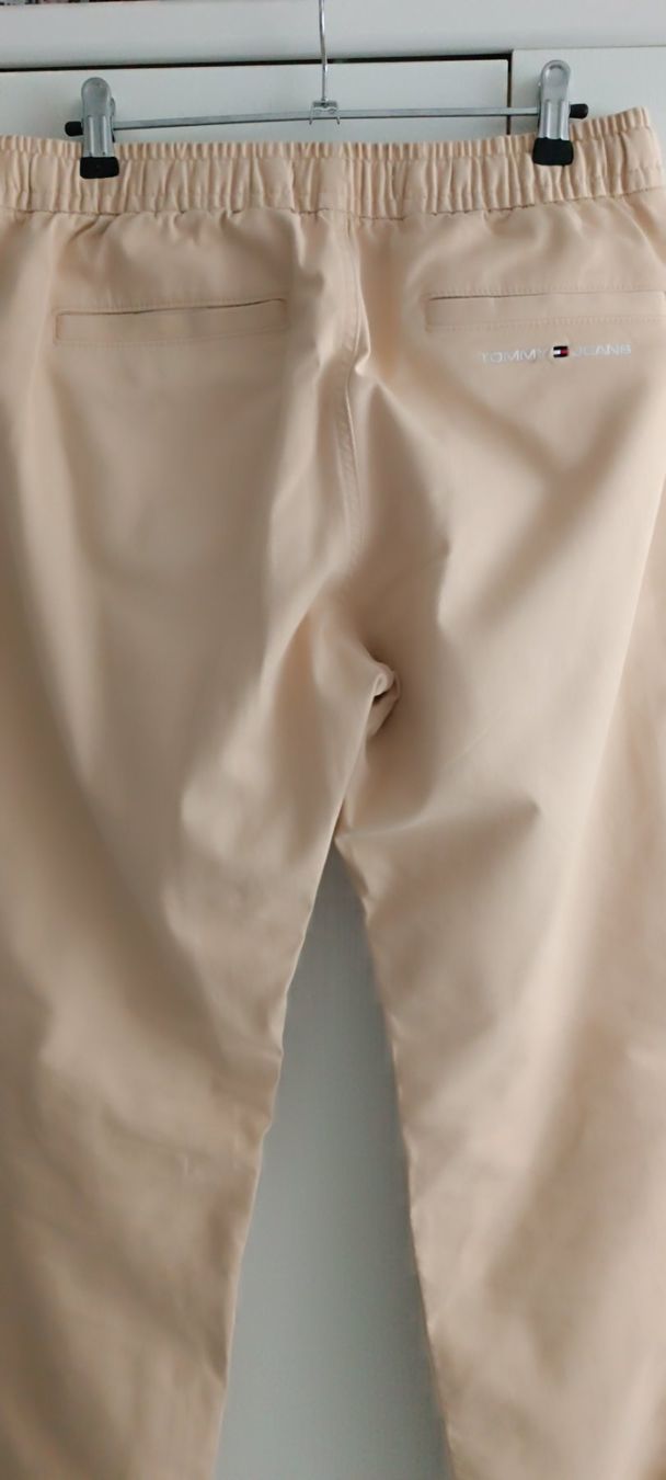 Tommy Hilfiger Pantaloni: Tommy Hilfiger Tommy Jeans – Nuovo (secondo la descrizione) da Pfungen venduto da pegbob 1