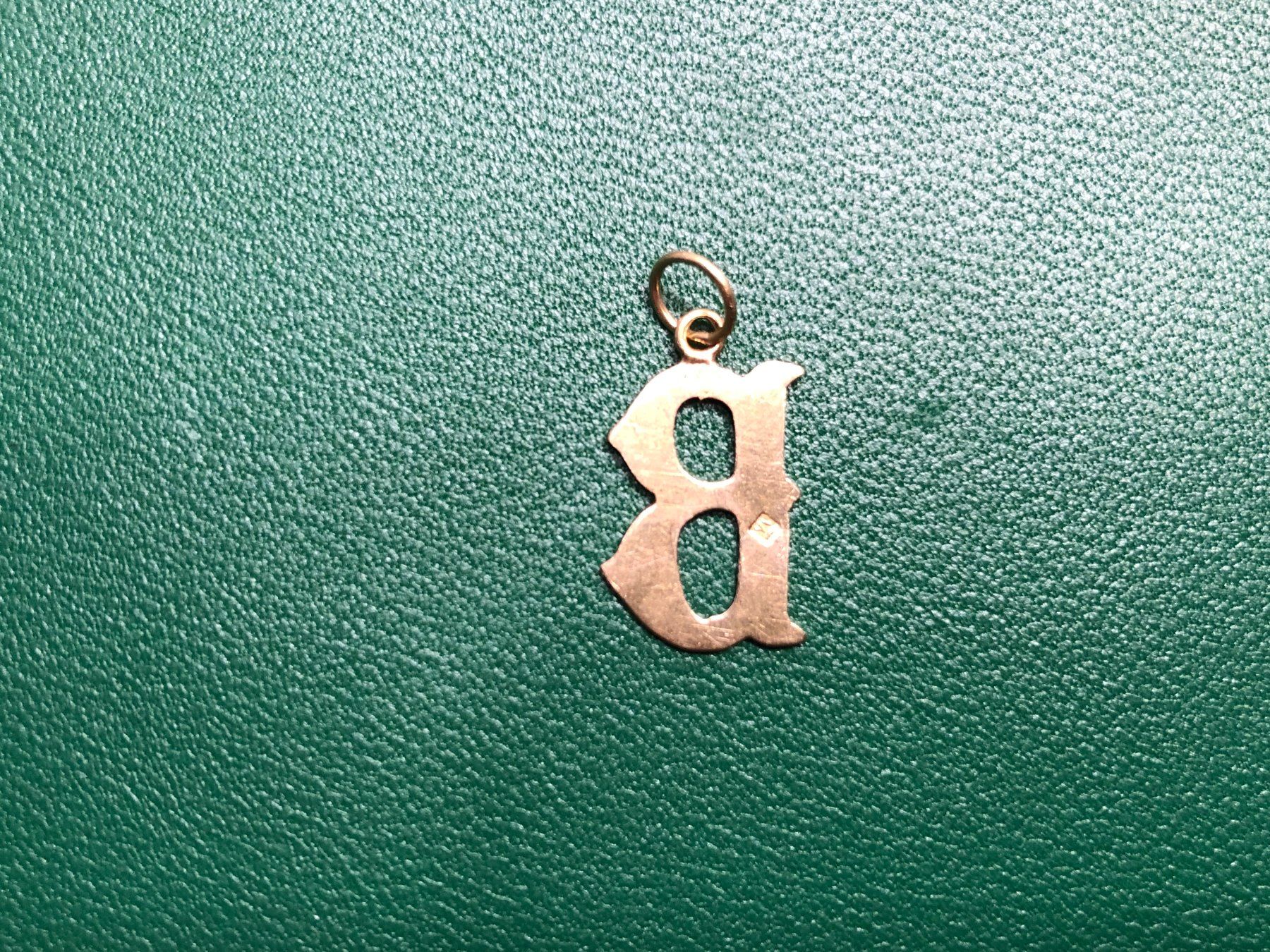 Ciondoli: Buchstabe "B" aus Gelbgold 18 Karat 750 – Usato da Bern venduto da bombich 4