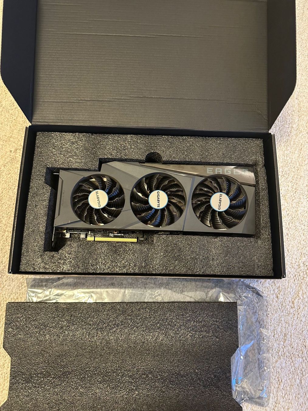 Nvidia Grafikkarten: GeForce RTX 3090 Eagle OC 24G – Gebraucht aus Giubiasco von rude01 2