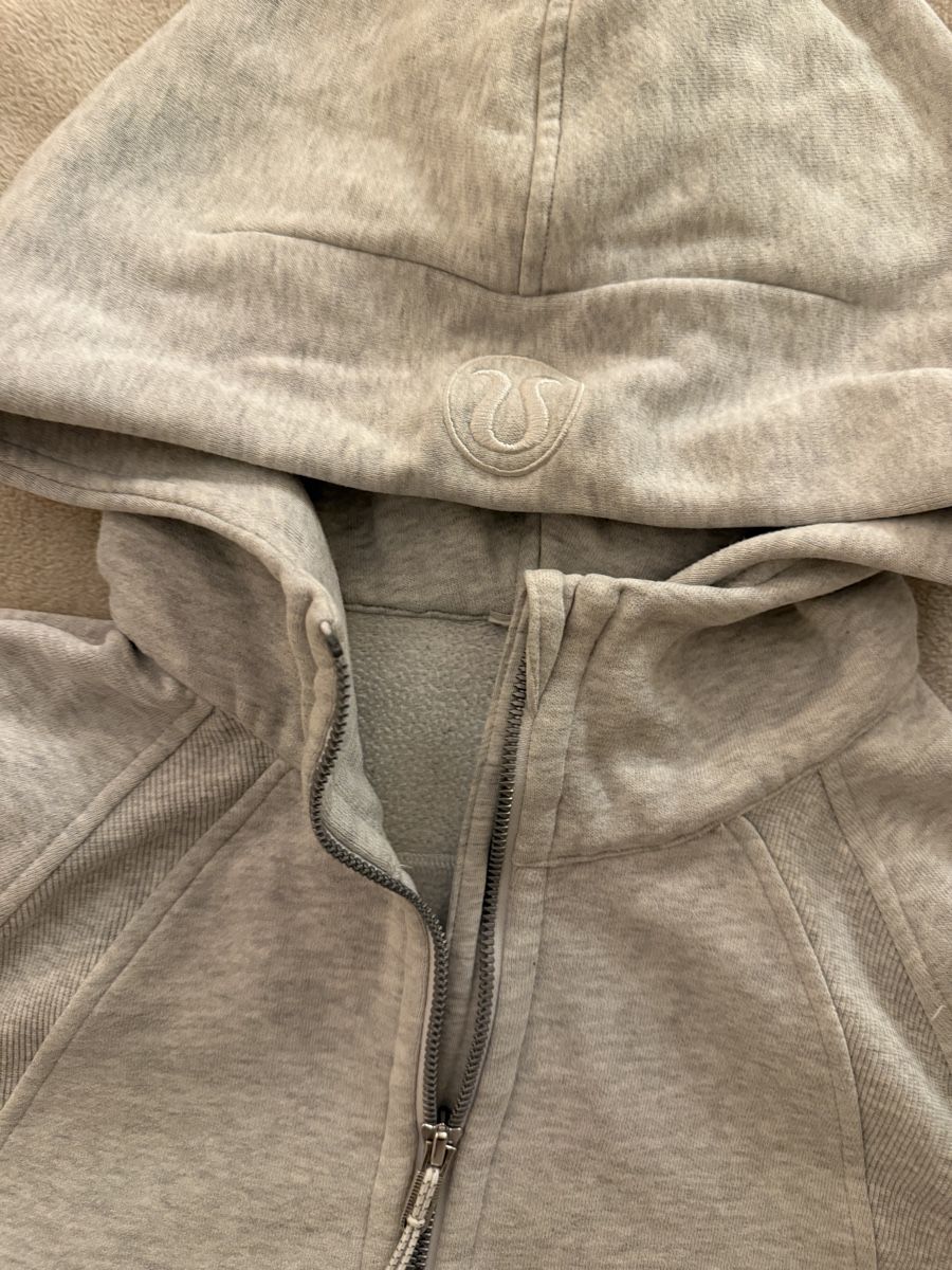 Lululemon Pullover & Sweatshirts: Pullover von Lululemon – Gebraucht aus Zürich von emm_9ydh 1