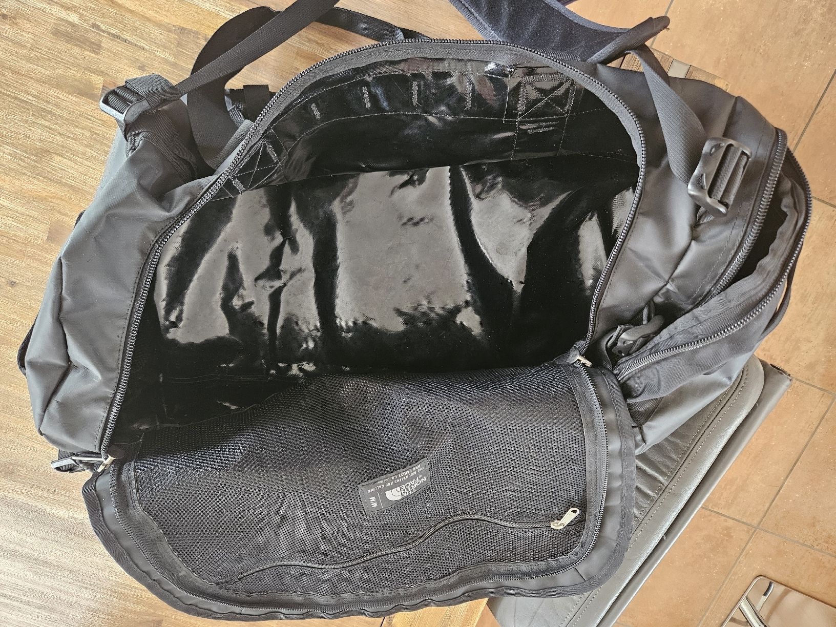 North Face Zaini: North Face camp base Duffel M,71L – Usato da Onnens FR venduto da YNM90 3