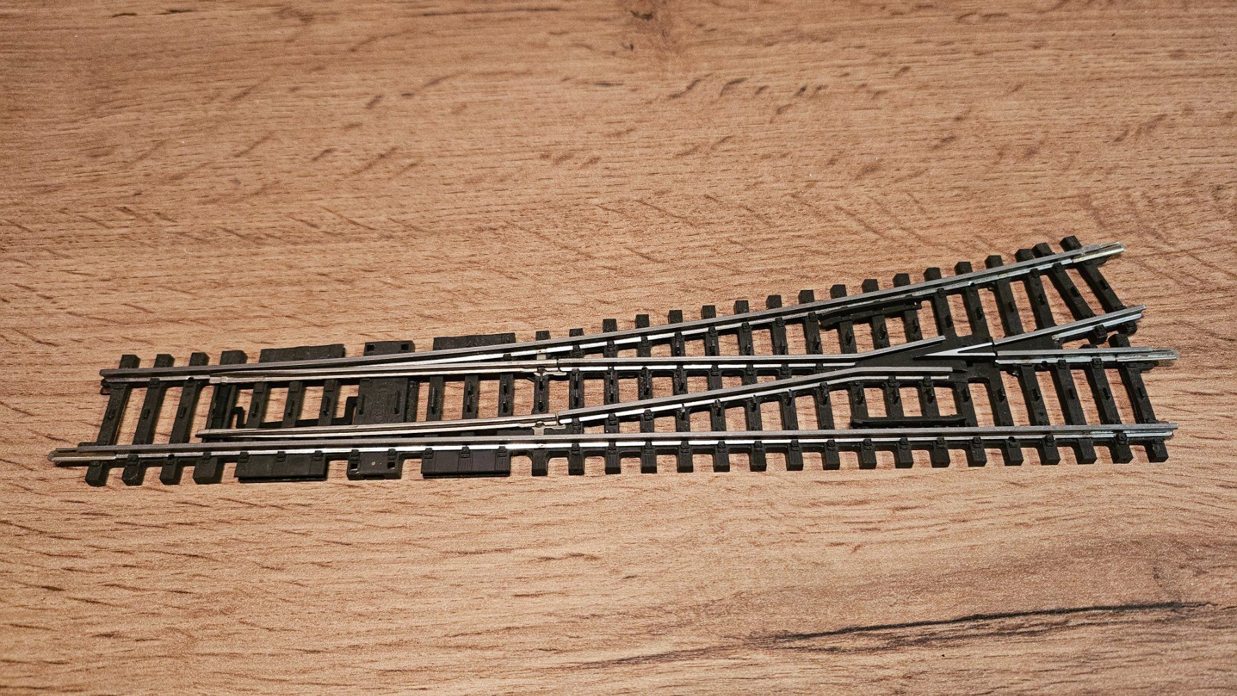Märklin Modellini di ferrovie: Aiguillage allongé gauche voie K 22715 – Nuovo (secondo la descrizione) da Les Avants venduto da Dj_tonio46